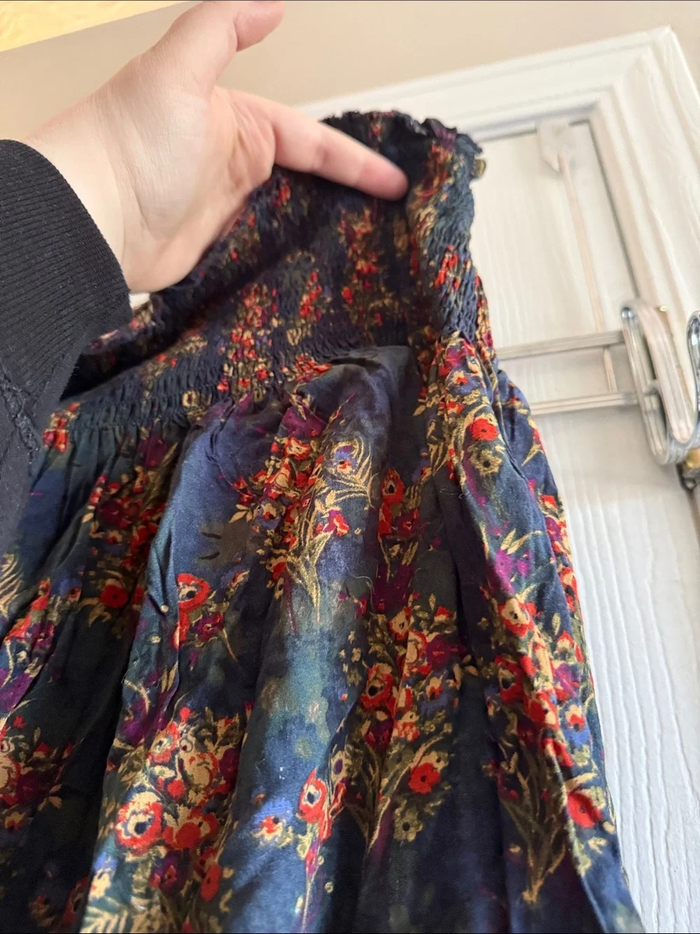 Natural Life Floral Wide-Leg Women's Pants - Navy with Red Floral Print - Picture 4 of 4